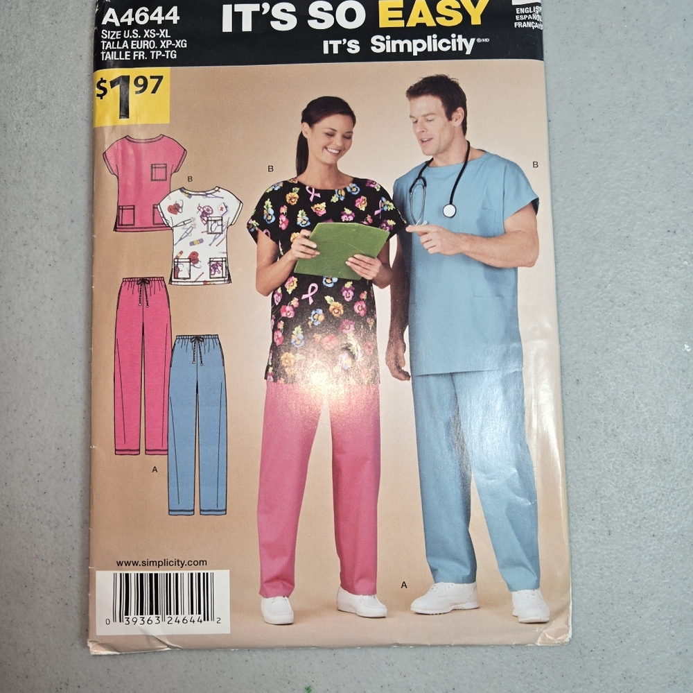 Simplicity Sewing Pattern for Scrubs